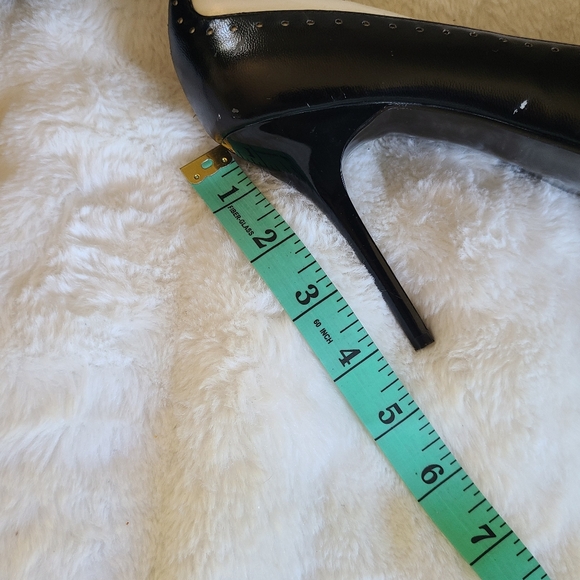 Vintage Fredericks of Hollywood Pumps - Picture 6 of 9